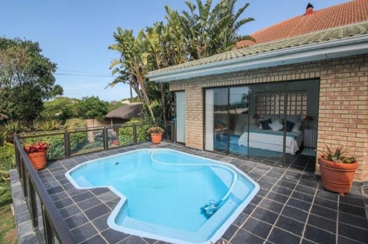 4 Bedroom Property for Sale in Bluewater Bay Eastern Cape